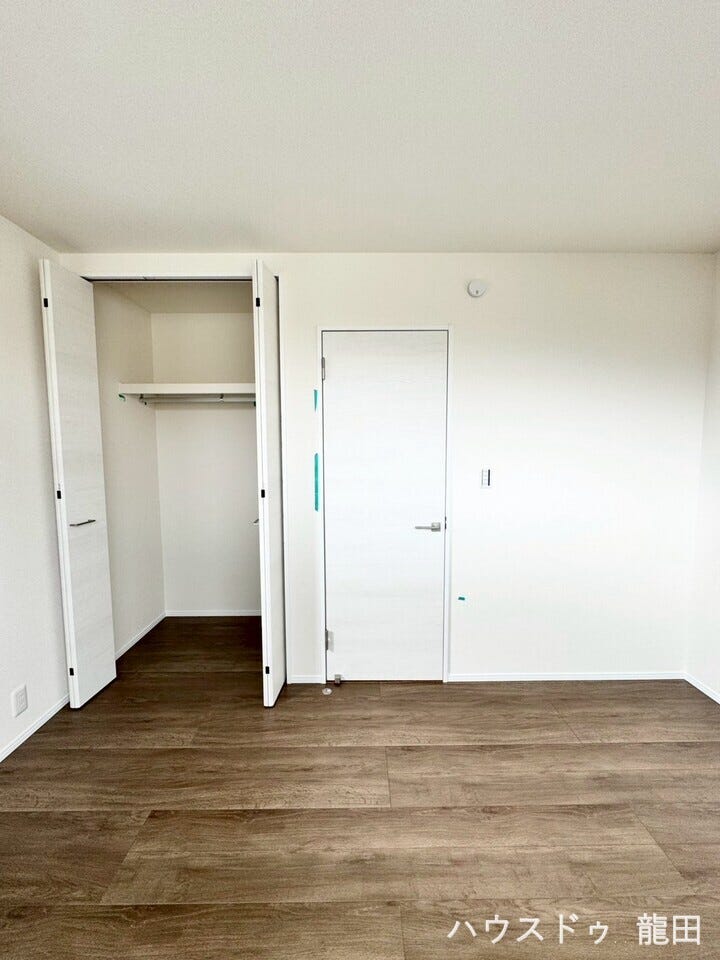 ■□■洋室■□■
洋室6帖・クローゼット