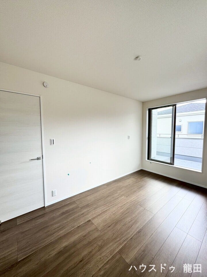 ■□■洋室■□■
洋室・バルコニー