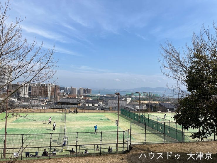 公園も近くにあります。