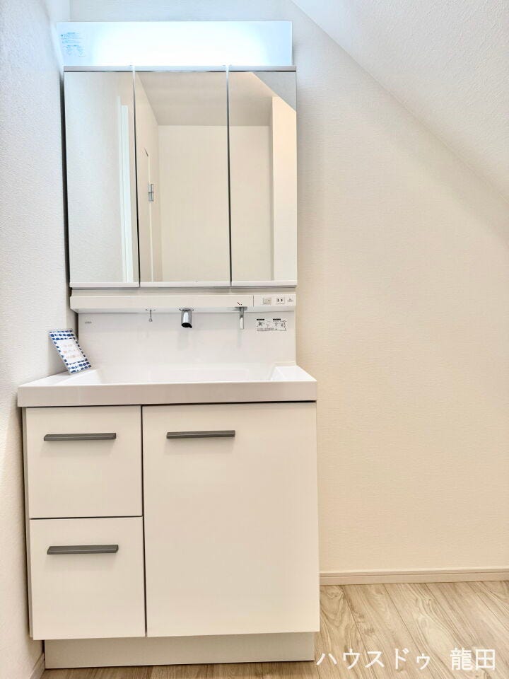 ■□■洗面所■□■
独立洗面台
洗髪洗面化粧台