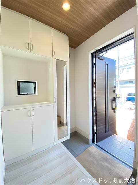 玄関収納+SICのある造り◎アウトドグッズ等の収納場所に困ることもなさそうですね。