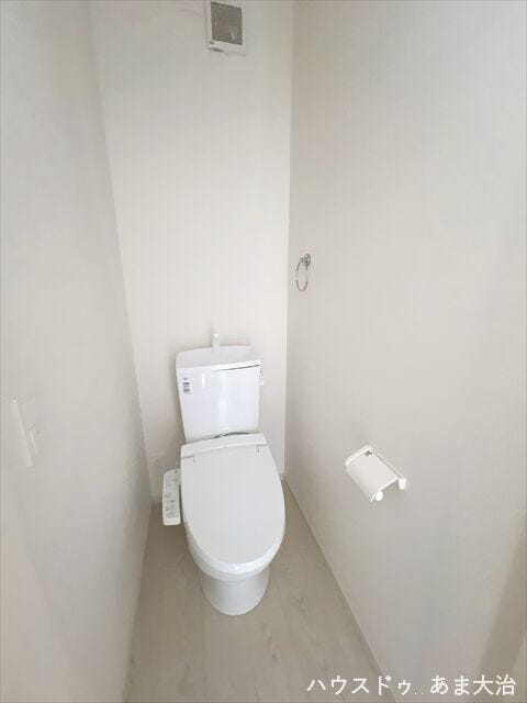 両フロアにトイレの設置があるので混み合う時間帯も安心。