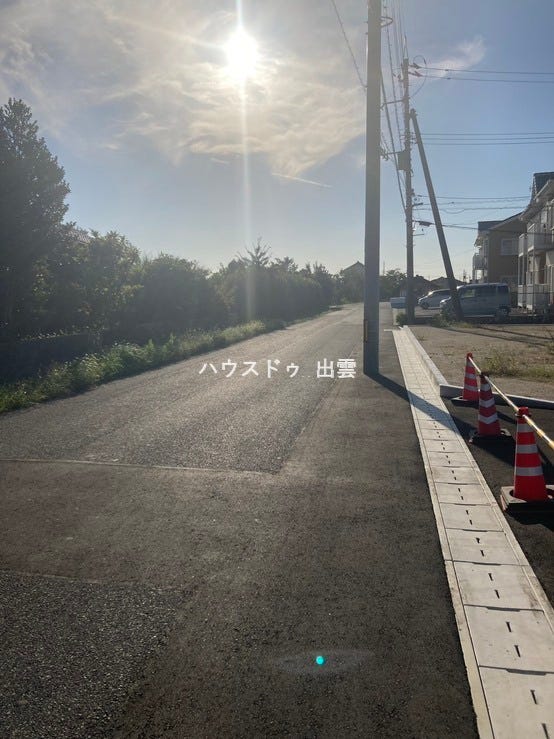 分譲地へ入る道路です。