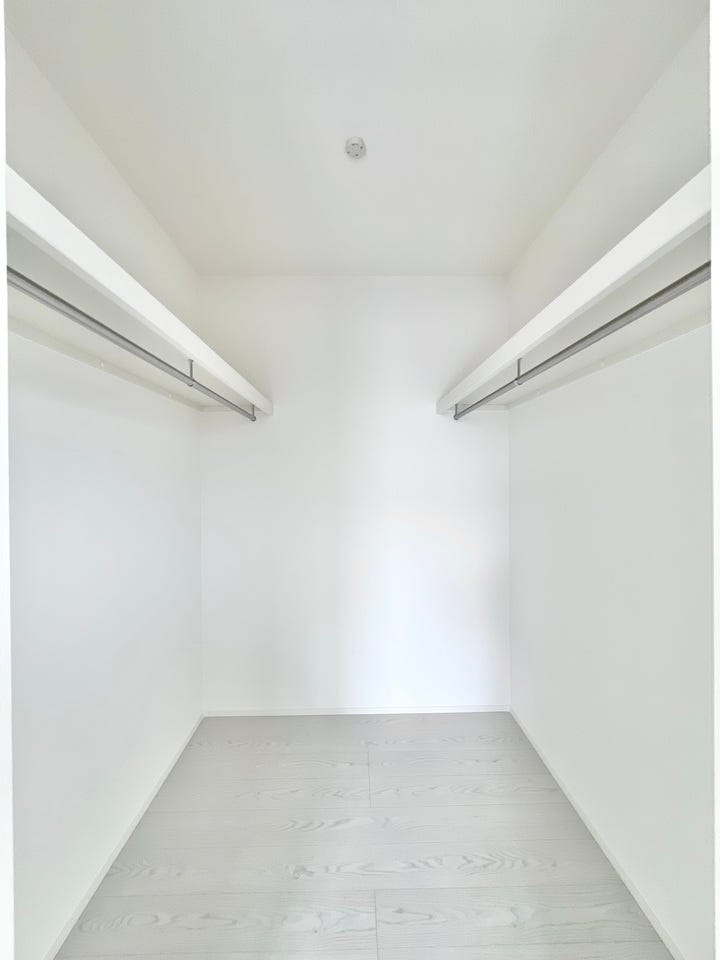 ■□■2階8帖洋室収納■□■