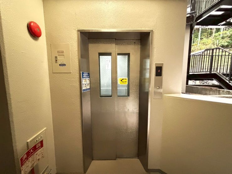 エレベーター