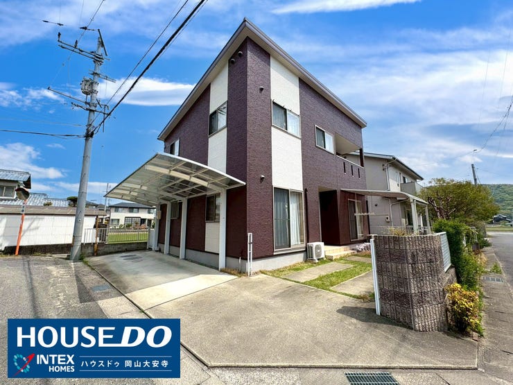 【外観】
【外観】
「子供が育つ家!」がキャッチコピーのアイムの家施工!お子様の成長に合わせてお部屋もカスタムできる子育て世帯にぴったりの間取りです