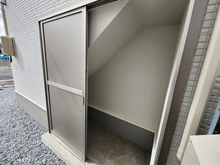 現地(2025年10月)撮影
◎本日案内可能◎
趣味の道具や車のタイヤなど収納できます♪