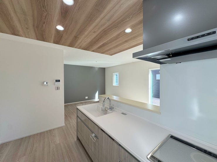 【キッチン】
IHコンロ3口完備!