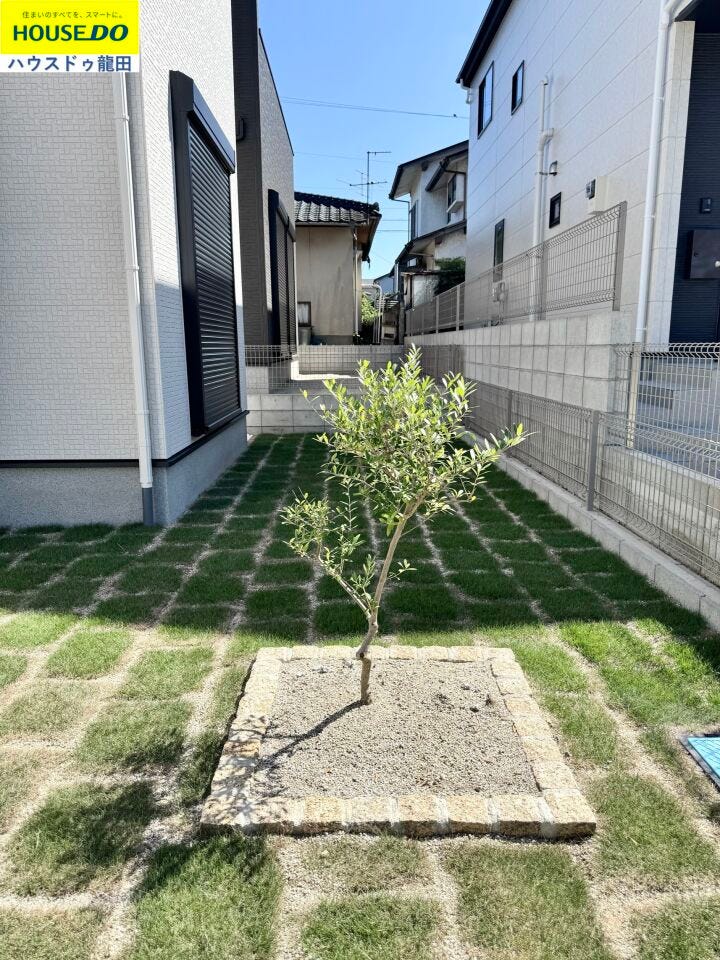 【庭】
■□■お庭■□■
広いお庭で、BBQやプールも楽しめそうですね!