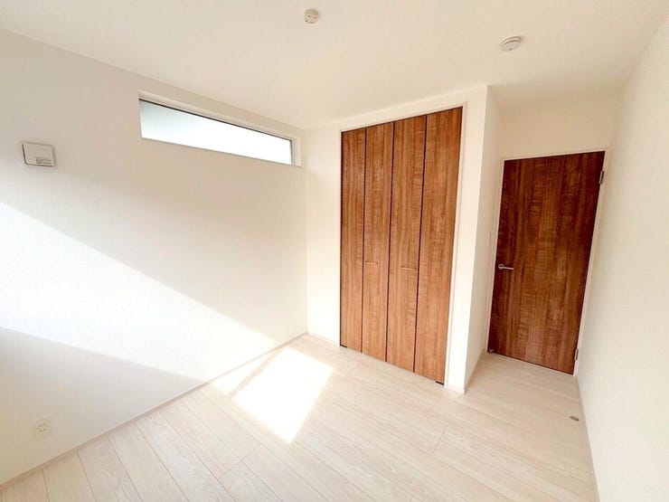 全居室収納付きで掃除や片付けを楽に!
収納が豊富な間取りで部屋が散らかりにくく、生活スタイルを柔軟に変えることが出来ます♪