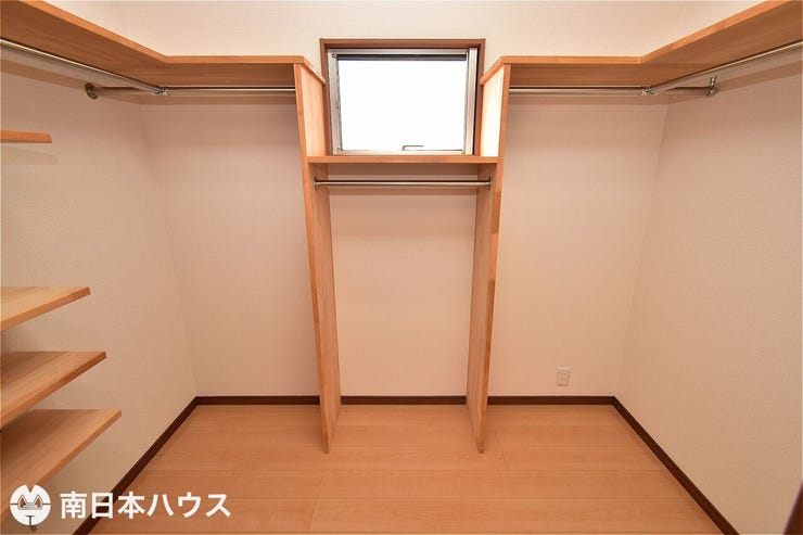 【ファミリークローゼット】