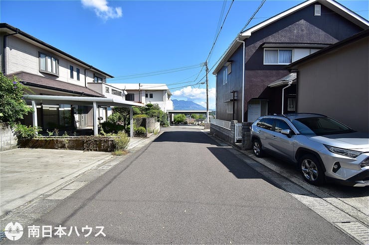 【前面道路】北向きの前面道路幅は約6m!