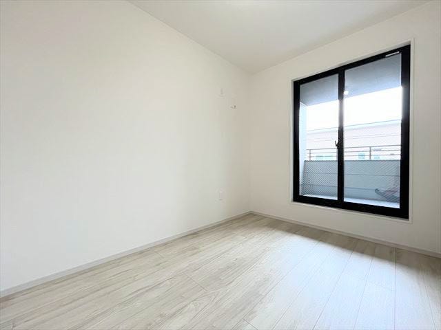 コンパクトなお部屋は、書斎や趣味部屋など多用途に活躍します。