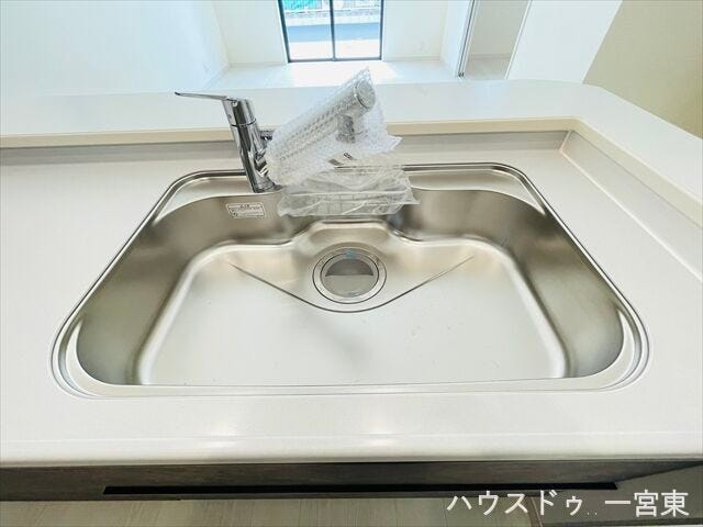 ≪シンク≫大きな鍋も洗えちゃうワイドシンクは洗い物もしやすく効率よく片付けができ、毎日の料理がさらに楽しくなります。