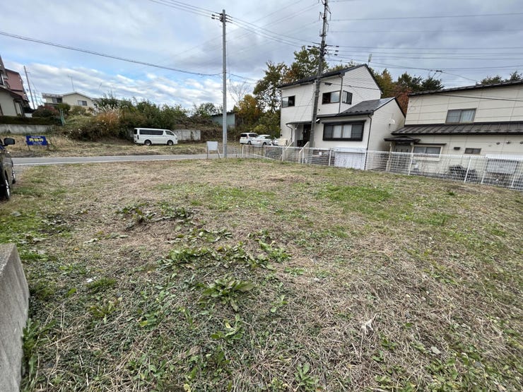 現地(2025年11月)撮影
◎現地案内予約受付中!◎
詳細は、ハウスドゥ 八戸田向へお気軽にお問い合わせください♪