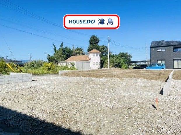 キッチン奥に洗面室を配置し、家事をスムーズに行える16帖LDKです。南側にお庭を配置することで室内への陽当たりを確保しています。温かな陽射しの下で家族団らんの時間を過ごしていただけます。