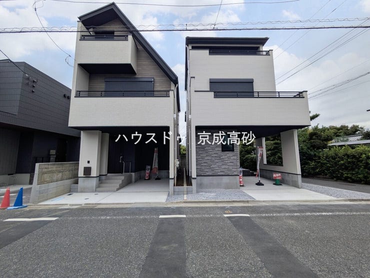 全2区画の分譲住宅です。