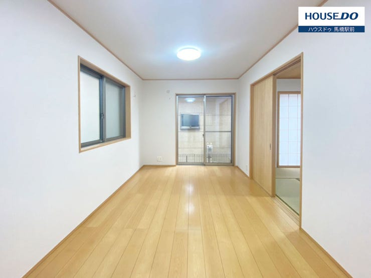 爽やかな優しい風と光を存分に感じることが出来るリビングは心安らぐ空間です。