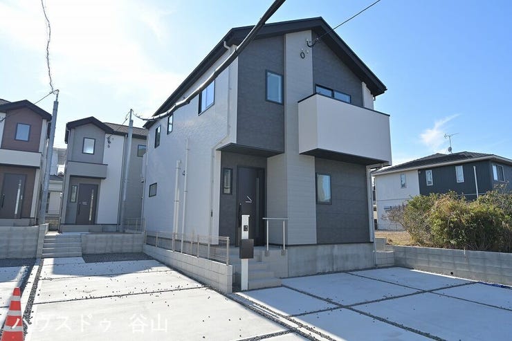 2025年11月1日撮影◇ただいま、心を込めて建築中です!