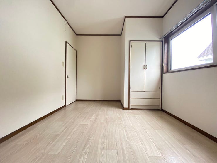 収納付きでお部屋をスッキリとお使いいただけます。