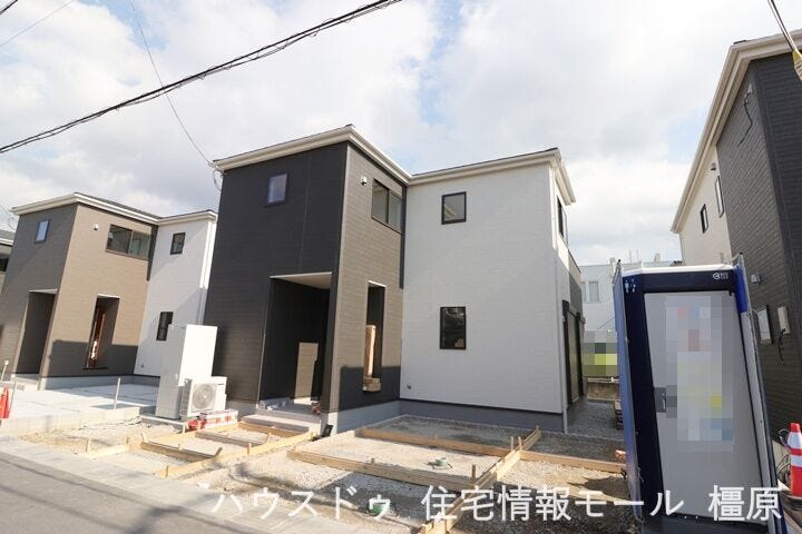 建築工事が始まりました。大切な構造部分もしっかりご確認いただけます。(2025年11月17日撮影)