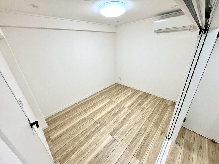 【Bedroom】主寝室や子ども部屋、在宅ワークにも使える洋室。暮らしに合わせて自由にレイアウトできます。