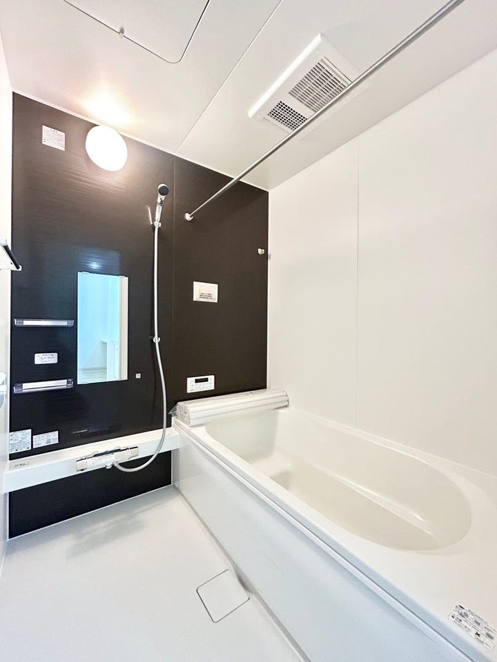 スタイリッシュな浴室で癒しのひとときをお過ごしください♪