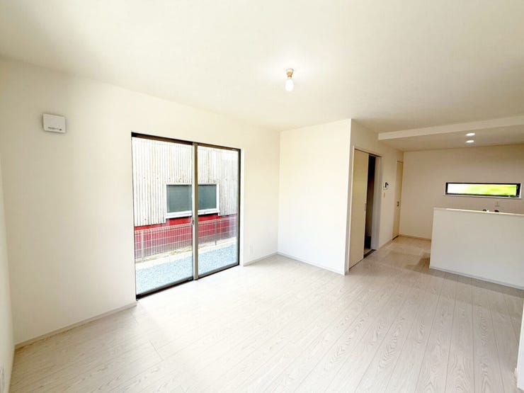 自然と家族が集まり、家族と食事を楽しみ、一緒にテレビを見て笑ったり、のんびりくつろいだりできるのがLDK。是非家族と素敵な時間をこの場所で♪