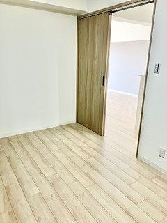 約5帖の洋室です