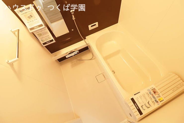 1坪タイプのお風呂はゆったりご使用いただけます♪