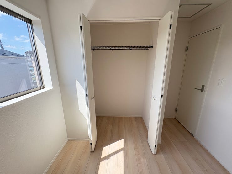 室内(2025年9月)撮影
◎本日案内可能◎
収納付きなので、お部屋をスッキリお使いいただけます。