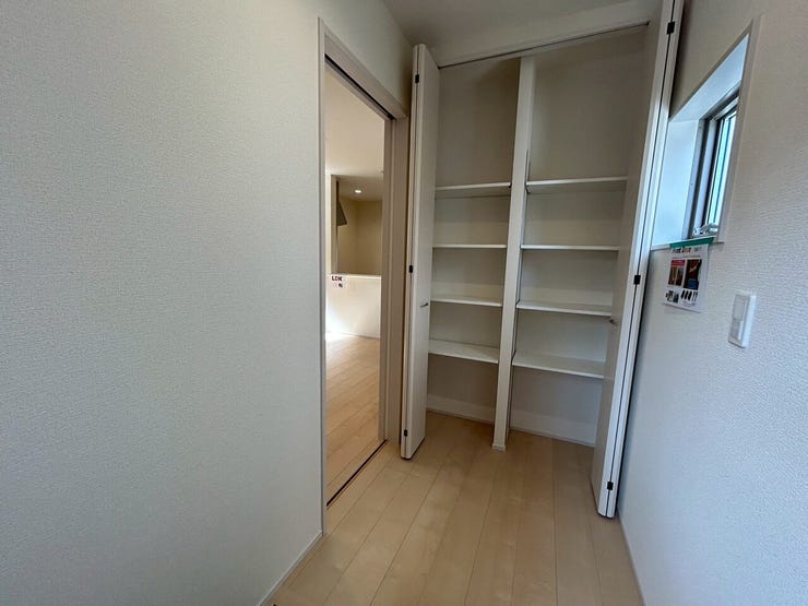 靴も沢山収納可能です♪