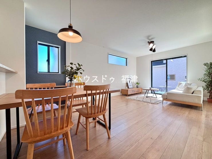 現在ステージング中♪生活のイメージが湧きますね♪
《宗像市ひかりヶ丘4丁目 新築戸建て》