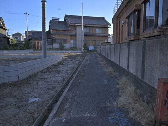 気になる方は、ご案内させていただきます。
お気軽にお問い合わせください。
お問い合わせは「ハウスドゥ  清須」まで!
名鉄新清洲駅から西へ。十六銀行さんの前です!