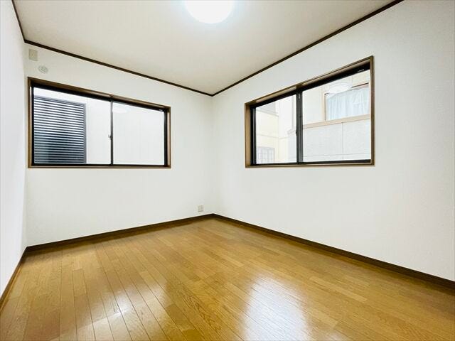 ≪2階北側6帖≫個々のプライバシーを尊重し、独立性を高めた洋室です。ご家族それぞれのライフスタイルに合わせて、書斎、趣味の部屋、子供部屋など、自由に使える空間です。