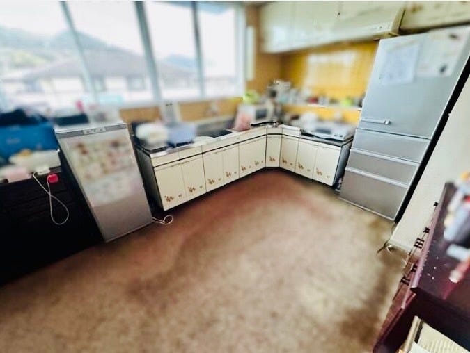 窓が大きく明るいキッチン◎