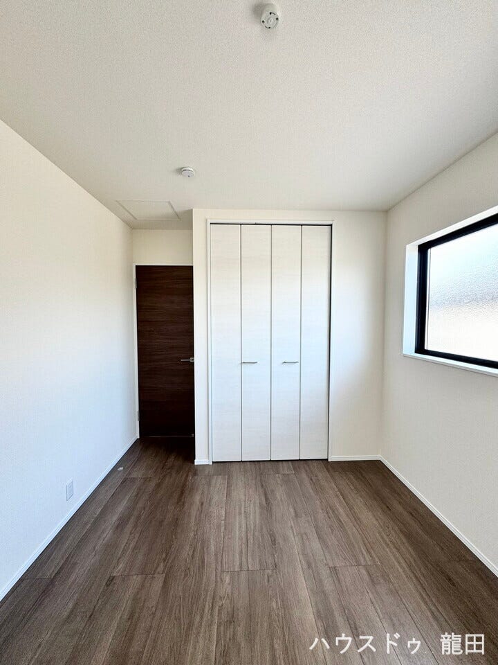 ■□■洋室■□■
洋室5.34帖・クローゼット