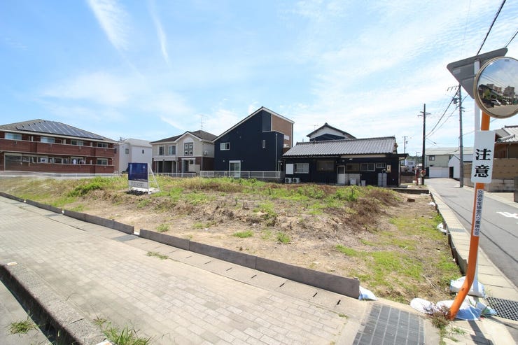 *C区画*
整形地のため土地全体を活用できます!
保育園や小学校も近く、子育て世帯の皆様に大変オススメです!