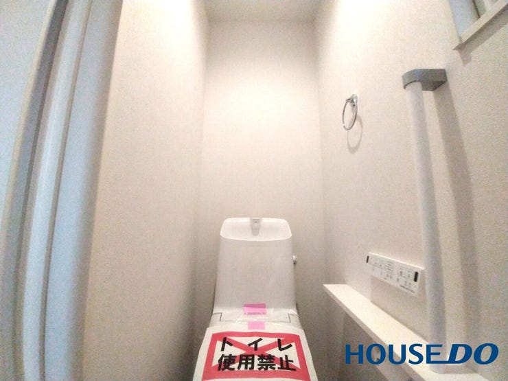 完全未使用の清潔なトイレです。