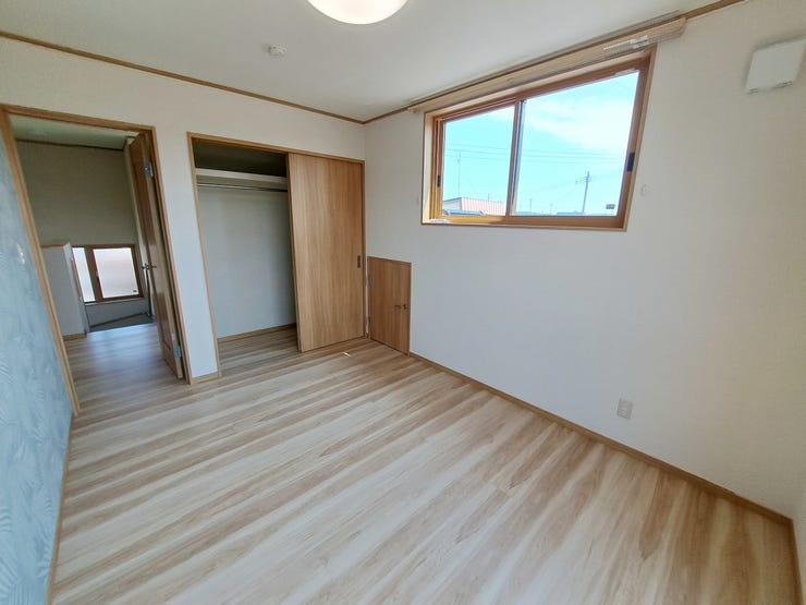 室内(2025年8月)撮影
◎本日案内可能◎
全居室収納付きですので、各お部屋を広くお使いいただけます!