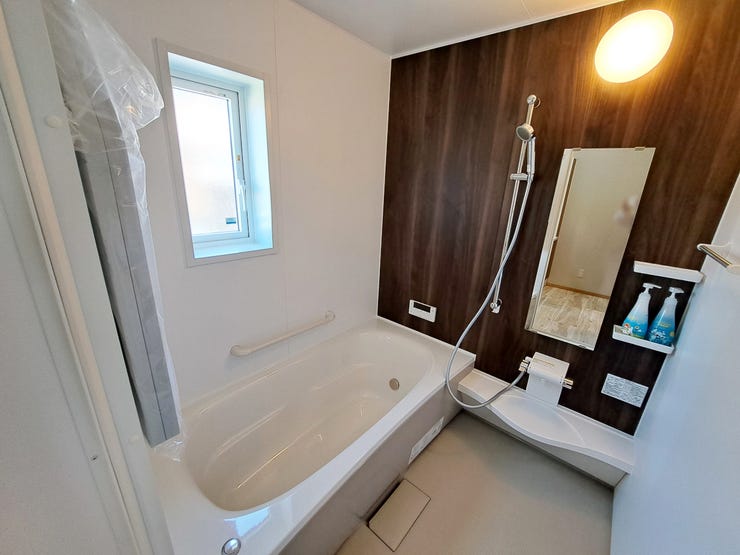 室内(2025年8月)撮影
◎本日案内可能◎
1坪タイプの浴室♪足を伸ばせるので一日の疲れを癒してくれます♪