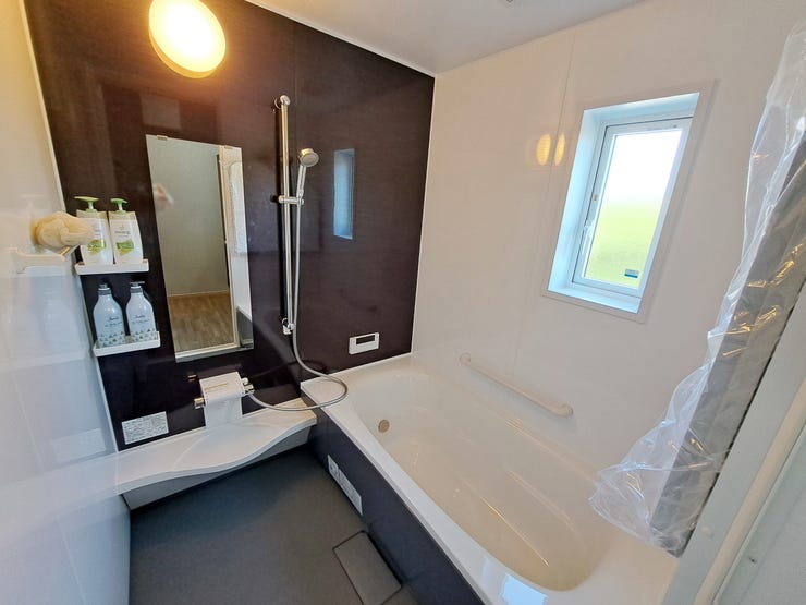 室内(2025年8月)撮影
◎本日案内可能◎
1坪タイプの浴室♪ゆったり足を伸ばしてリラックスできそうです◎