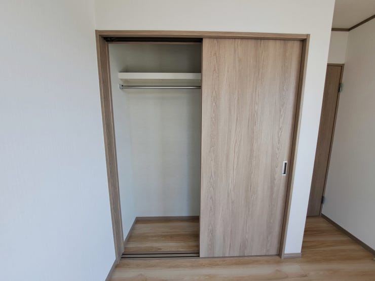 室内(2025年8月)撮影
◎本日案内可能◎
全居室収納付きですので、各お部屋を広くお使いいただけます!