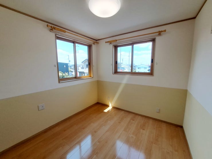 室内(2025年8月)撮影
◎本日案内可能◎
シンプルなお部屋のデザインは様々なインテリアに合いそうですね♪