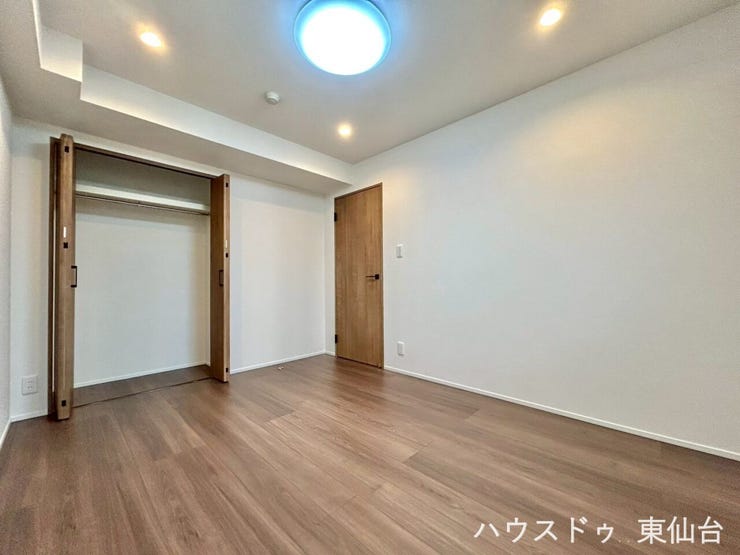 クローゼットもついているので収納にも困りませんね!