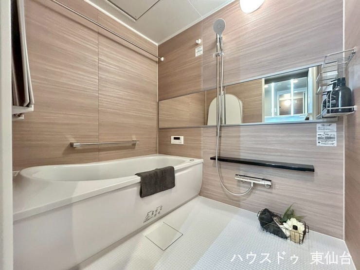 全体的に木目調のデザインになっていてとてもオシャレですよね!