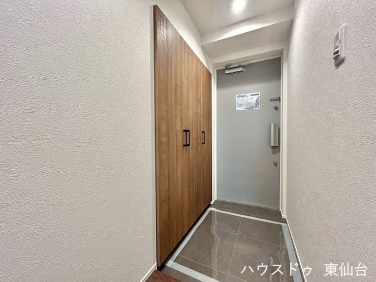 大きなシューズボックスが付いていて、靴がどんどん増えてしまいそうですね!