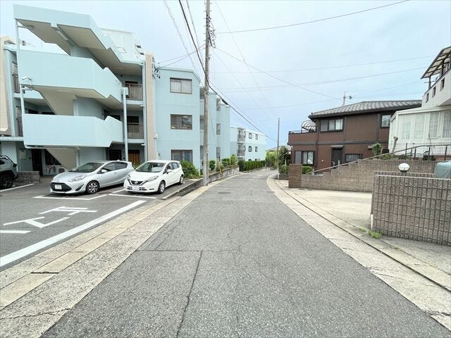 近隣の雰囲気は実際に見て、感じていただくのが一番です!
ぜひ現地を見に来てください♪お問い合わせお待ちしております。