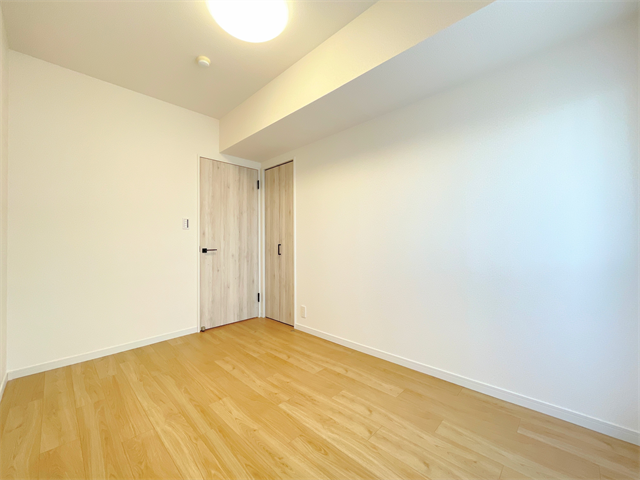 どこに何があるのかが把握できるように
ラックや棚などを設置しておくのもいいですね。