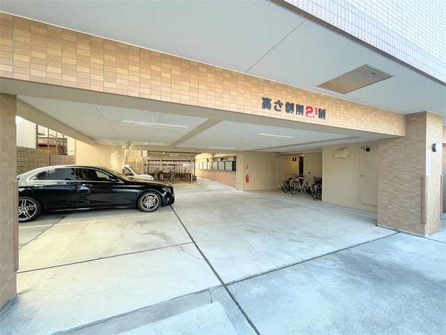 【駐車スペース】